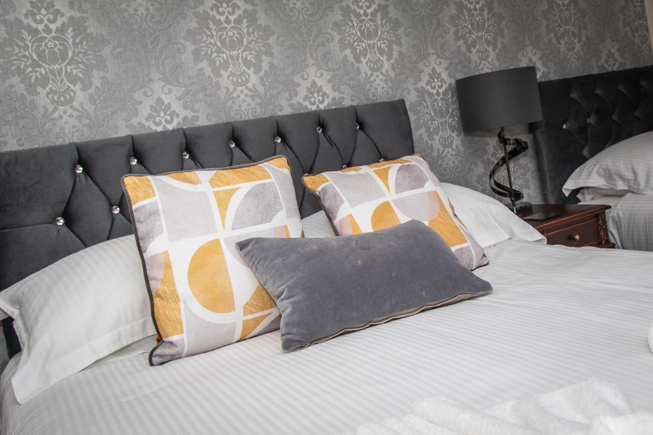 Beaumont Guest House- Free Private Parking & Off-Site Health Centre Access - Adults Only Windermere Exterior photo